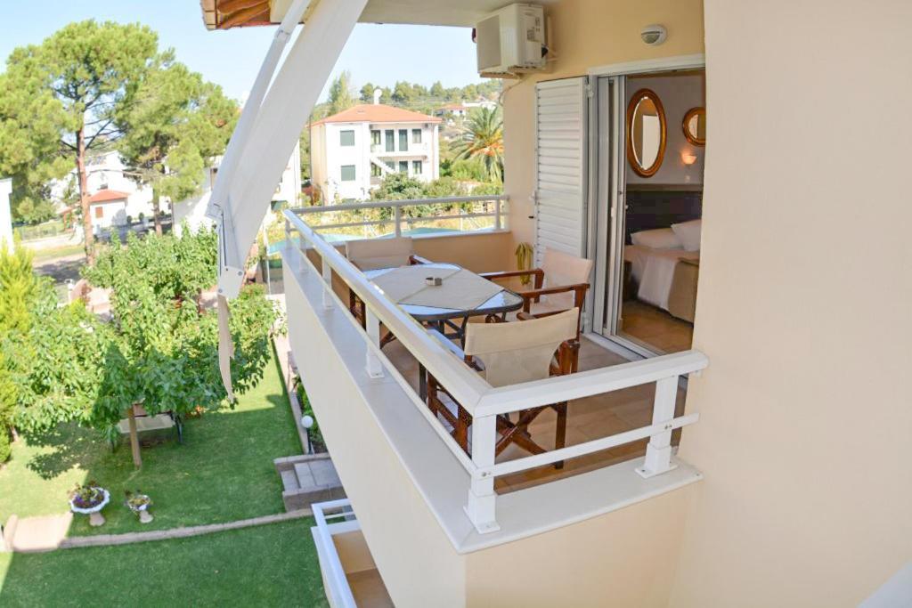 Michel Mar Studios & Apartments Neos Marmaras Zewnętrze zdjęcie